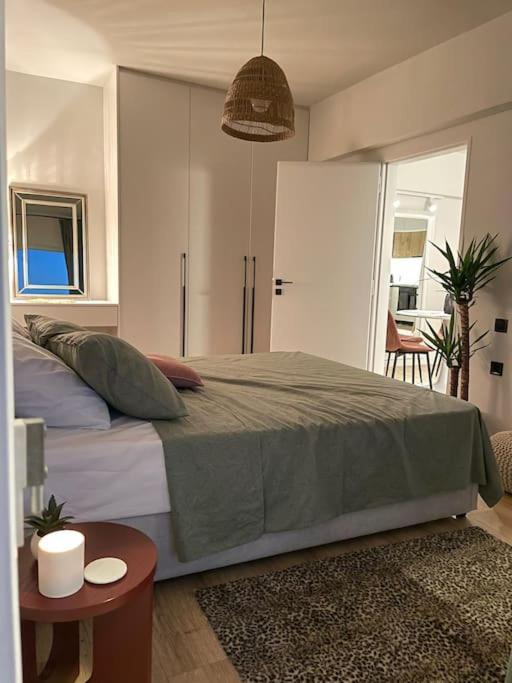 Cozy Apartment Opposite The Beach 雅典 外观 照片